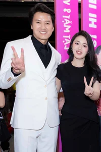 Ly Hai and Minh Ha Family Shine in Coordinated Red Carpet Outfits - image 5