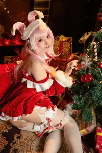 Coser Sonico Christmas: Sweet & Alluring Santa Bunny Beside Sparkling Tree - image 14