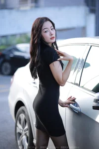 Xiao Jin’s Sunset Silk Reflections - IESS High-End Leg and Stocking Gallery - image 3