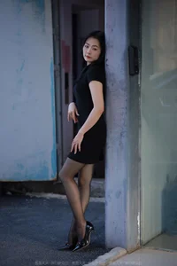 Xiao Jin’s Sunset Silk Reflections - IESS High-End Leg and Stocking Gallery - image 8