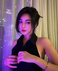 Influencer Vu Combines Luxury and Innovation with Her New Tesla Electric Vehicle - image 0