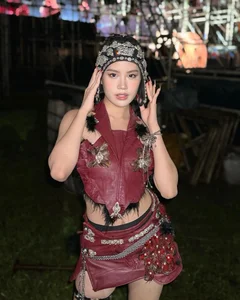 Evolution of Pháo’s Style: From Glamorous Roots to Bold and Edgy Streetwear - image 11