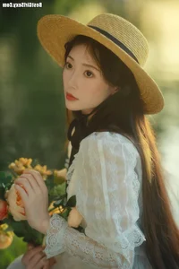 Artistic Portrait Series: YiTuYu Art Language Vol.4053 Featuring Liu Liu Yang Liu Liu - image 8