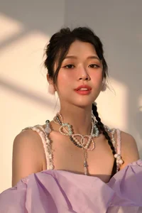 The Timeless Beauty of Suni Ha Linh: Vietnam's Youth Goddess - image 2