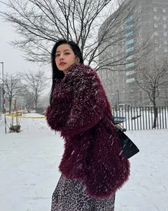 Chi Pu Cold Weather Travel Fashion Style and Inspiration - image 6