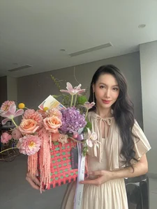 Timeless Elegance: Exploring the Luxurious Lifestyle and Glamorous Journey of a Former VTV Presenter - image 0
