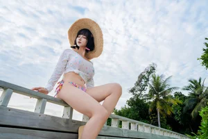 Pure Coastal Beauty with Coser Chunmomo Selfie Series - image 14