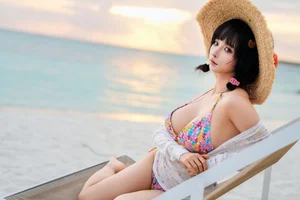 Pure Coastal Beauty with Coser Chunmomo Selfie Series - image 16