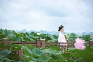 Shen Shi Si Debuts in YiTuYu Art Language Vol.7380 Gallery - image 16