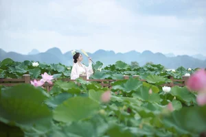 Shen Shi Si Debuts in YiTuYu Art Language Vol.7380 Gallery - image 14