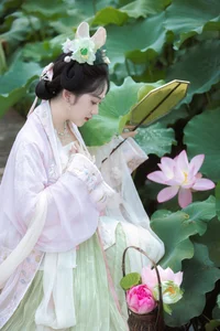 Shen Shi Si Debuts in YiTuYu Art Language Vol.7380 Gallery - image 10