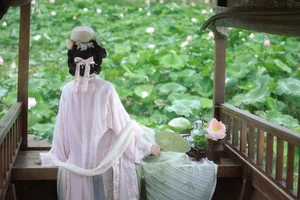 Shen Shi Si Debuts in YiTuYu Art Language Vol.7380 Gallery - image 3