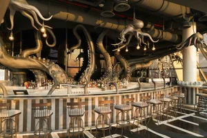 Exclusive IHG One Rewards Member Benefits: Luxury Dining and Hotel Offers Across Global Destinations - image 4