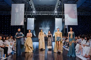 Innovative Student Fashion: A Visual Feast from the Hanoi University of Architecture Design Showcase - image 6