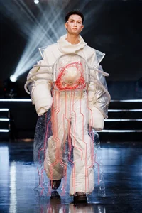 Innovative Student Fashion: A Visual Feast from the Hanoi University of Architecture Design Showcase - image 12