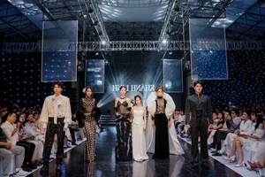 Innovative Student Fashion: A Visual Feast from the Hanoi University of Architecture Design Showcase - image 24