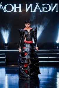 Innovative Student Fashion: A Visual Feast from the Hanoi University of Architecture Design Showcase - image 2