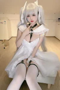 Stunning April 2025 Photography Collection by Miko Miko Ww (miko酱ww) - Exclusive Part 02 Series Featuring 54 High-Quality Aesthetic Portraits and Cosplay Art - image 5