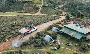 Camping Above the Clouds: A Guide to the Breathtaking Landscapes and Serenity of Vo Uu Hill - image 4