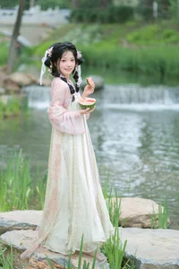 Artistic Portraiture: YiTuYu Art Language Vol.4931 Featuring Lin You Chi - image 1