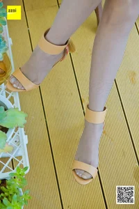 Sophisticated Style: Jun Jun in IESS Si Xiang Jia 135 Sandals Feature - image 24