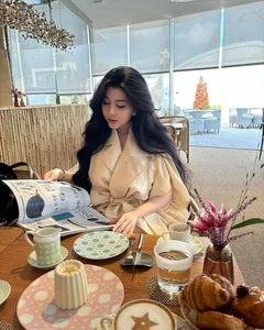 Stunning Year-End Recap: Saigon Influencer Captivates with Glamorous New Photoshoot - image 1