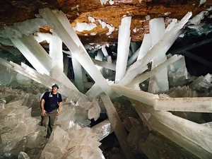Exploring the World’s Most Breathtaking Caves: A Journey Into Earth's Most Stunning Underground Geological Wonders and Hidden Landscapes - image 6