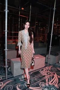 Analyzing K-Pop Fashion: Karina’s Refined Elegance and the Dynamics of Idol Style Critiques - image 0