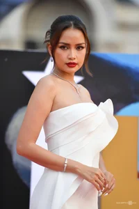 Red Carpet Elegance: Highlights from the Ho Chi Minh City International Film Festival Closing - image 6