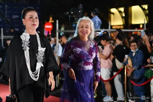 Red Carpet Elegance: Highlights from the Ho Chi Minh City International Film Festival Closing - image 4
