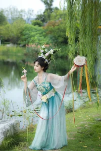 YiTuYu Art Language Vol.10403 Featuring Si Hua: A Comprehensive 21-Image Gallery Celebrating Professional Modeling and Creative Photography. - image 16