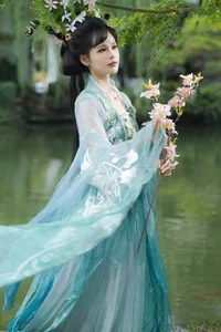 YiTuYu Art Language Vol.10403 Featuring Si Hua: A Comprehensive 21-Image Gallery Celebrating Professional Modeling and Creative Photography. - image 11