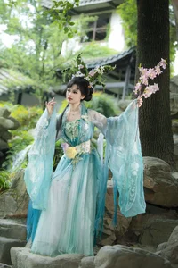 YiTuYu Art Language Vol.10403 Featuring Si Hua: A Comprehensive 21-Image Gallery Celebrating Professional Modeling and Creative Photography. - image 13