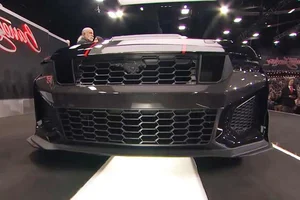 First 2026 Ford Mustang Dark Horse SC Track Pack Special Edition: A 700HP Supercharged V8 Muscle Car Masterpiece Sold for Over $1.3 Million - image 4