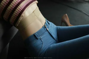 Xiaoliu IESS Fashion Gallery: Exploring the Denim and Stockings Aesthetic - image 44
