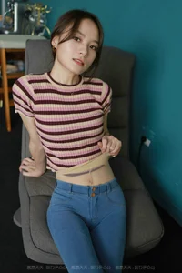 Xiaoliu IESS Fashion Gallery: Exploring the Denim and Stockings Aesthetic - image 36