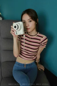 Xiaoliu IESS Fashion Gallery: Exploring the Denim and Stockings Aesthetic - image 52