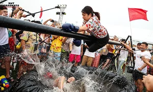Experience the Vibrant Songkran Water Festival in Bangkok: A Complete Guide to Thailand's New Year - image 3