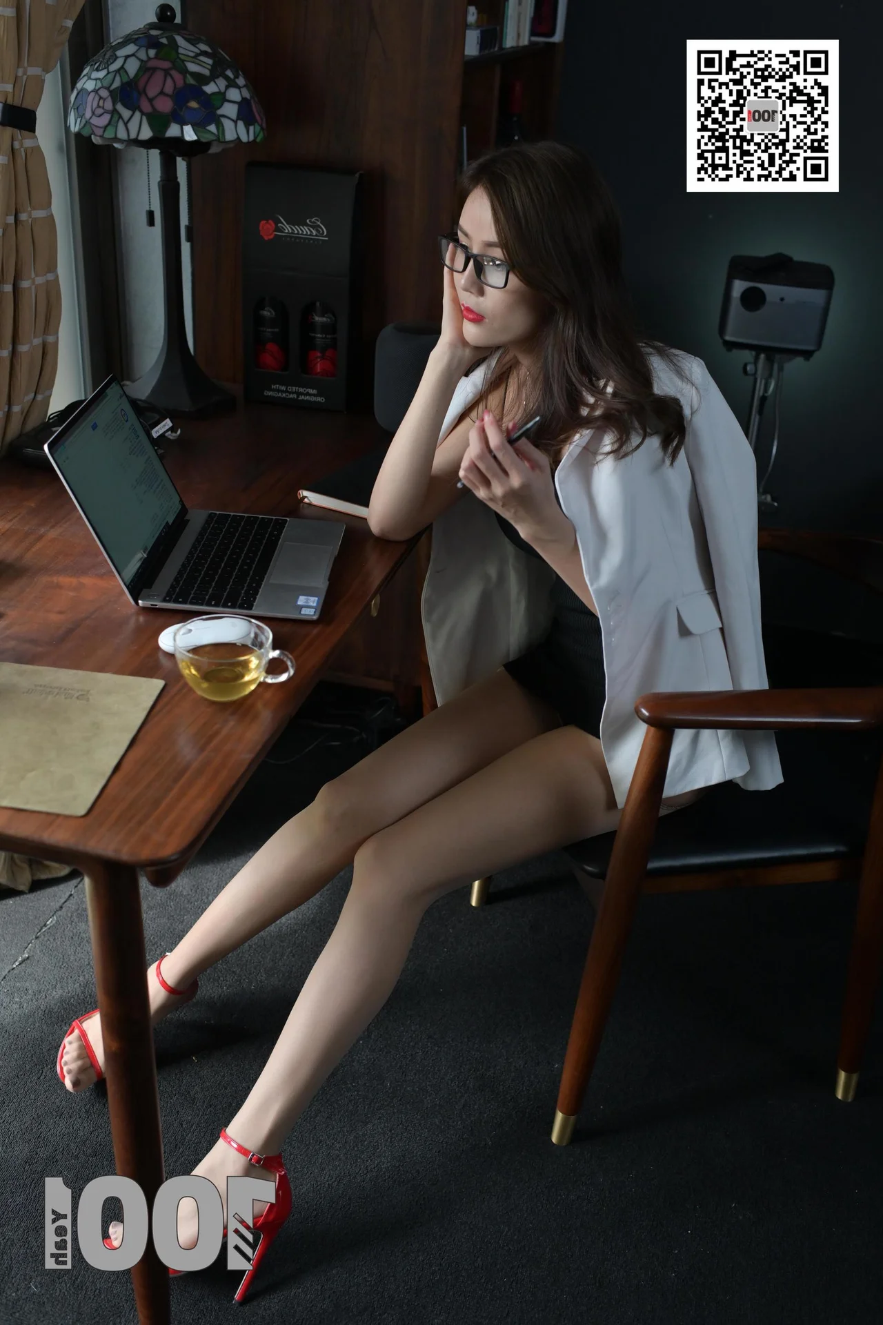 One Thousand and One Nights: IESS Lucy in Lace Secretary 1