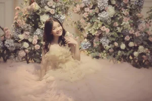 The Emotional Journey of Truc Anh: From Viral Tet Star to Stunning Young Woman - image 3