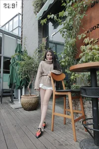 IESS Silk Bento 035: Model YY in Ultra-Thin Stockings and Leather Slippers - image 24