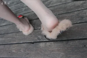 IESS Silk Bento 035: Model YY in Ultra-Thin Stockings and Leather Slippers - image 0