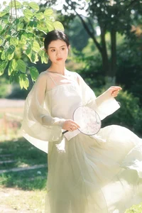 Sophisticated Visuals: YiTuYu Art Language Vol.4805 with Model Xiao Xie - image 11