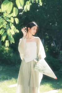 Sophisticated Visuals: YiTuYu Art Language Vol.4805 with Model Xiao Xie - image 2
