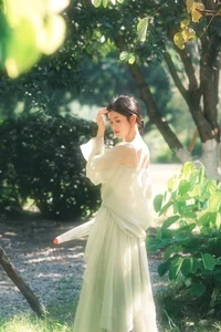Sophisticated Visuals: YiTuYu Art Language Vol.4805 with Model Xiao Xie - image 3