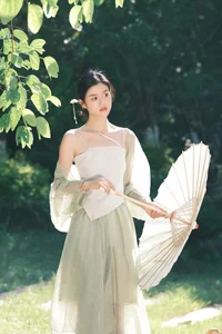 Sophisticated Visuals: YiTuYu Art Language Vol.4805 with Model Xiao Xie - image 7