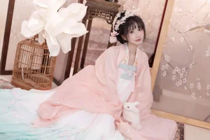 YiTuYu Art Language Vol.7843: Featuring the Stunning Xiao Su Su in a Professional Portrait Series - image 3