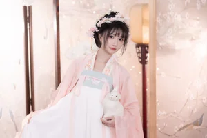 YiTuYu Art Language Vol.7843: Featuring the Stunning Xiao Su Su in a Professional Portrait Series - image 0