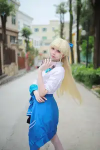 Coser Uesugi Erika Transforms into Asuma Toki in Captivating Blue Archive School Uniform (47P) - image 2