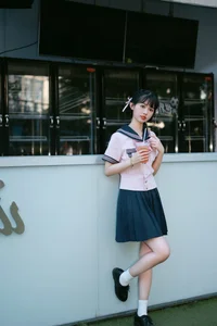 YiTuYu Art Language Vol.5162 Featuring Xiao Le: Sophistication and Style - image 4
